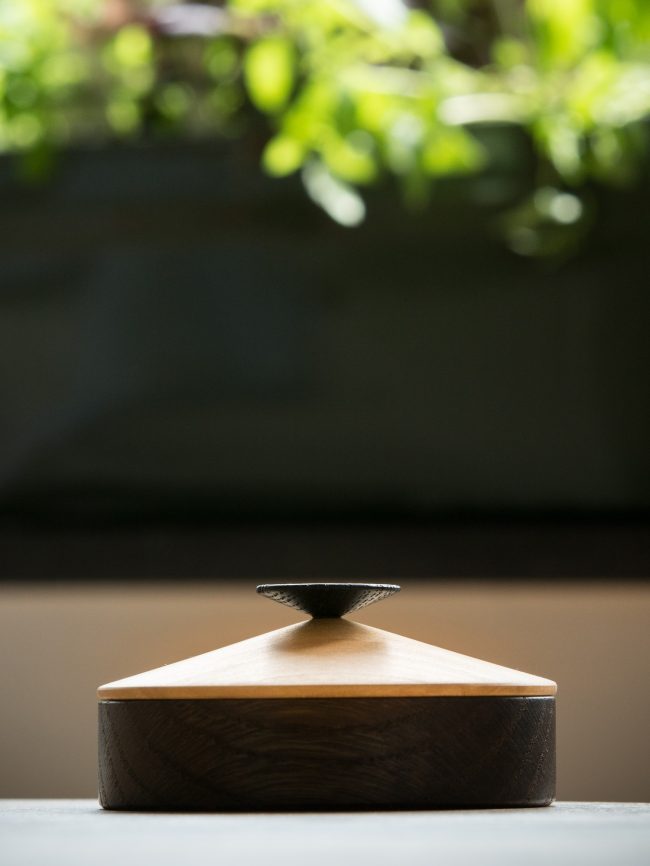 Salzdose_Eiche_Linde_Kegeldeckel